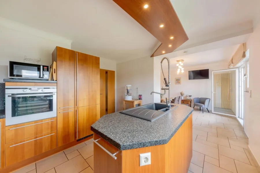 Cuisine - Villa Libre de 4 Côtés avec Système Photovoltaïque à Rodange