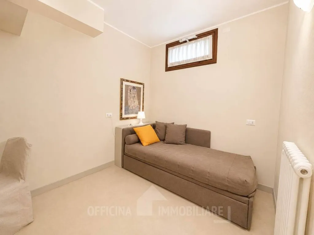 Magamistoad - Rustic Lake View Apartment in Musso