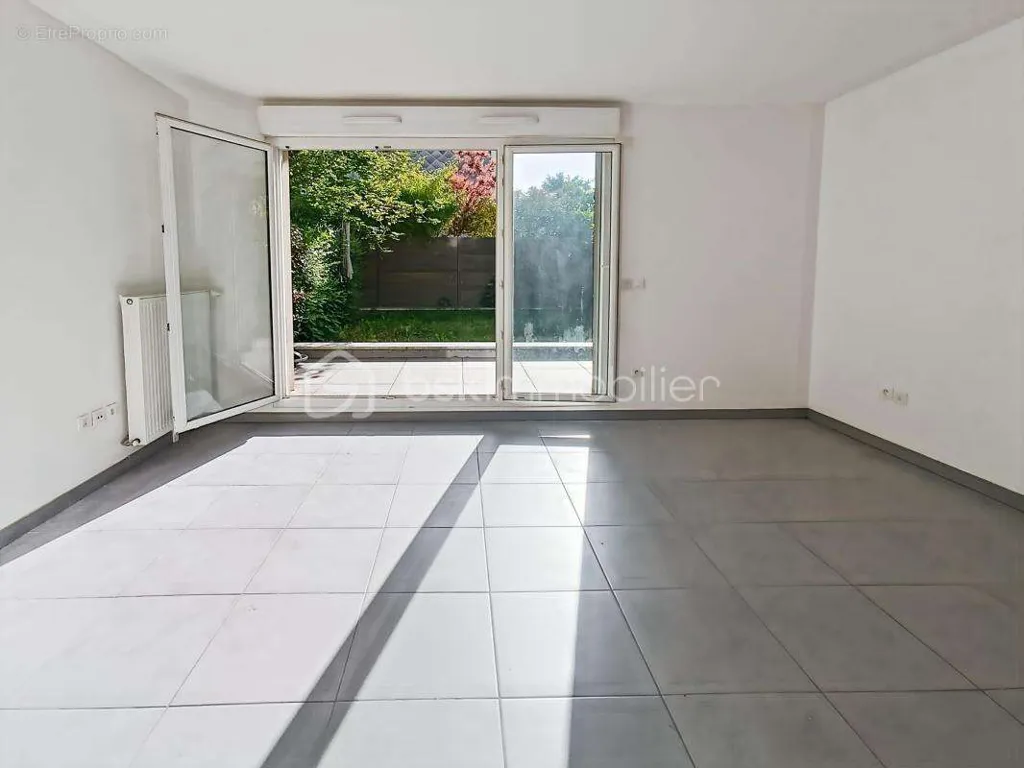 Pièces - Studio avec Jardin en Centre-Ville