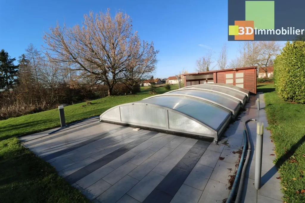 Piscine - Maison de Campagne avec Piscine et Jardin à Dole