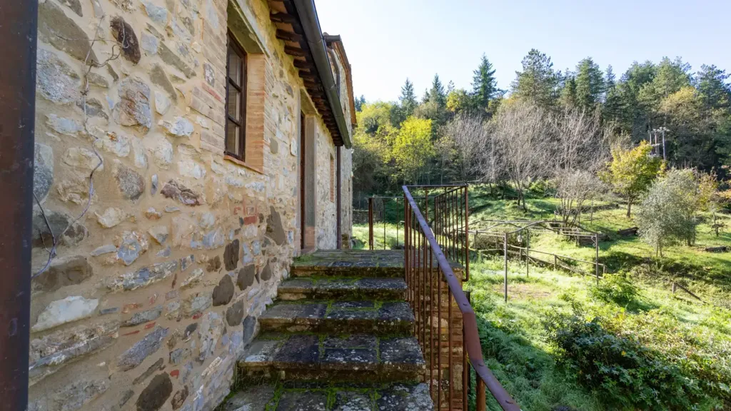 Exterior - Casale with Pool in Gaiole in Chianti