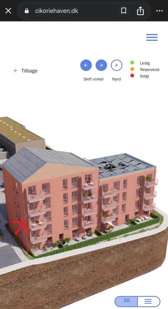 4-Bed Apartment with Balcony in Hedehusene