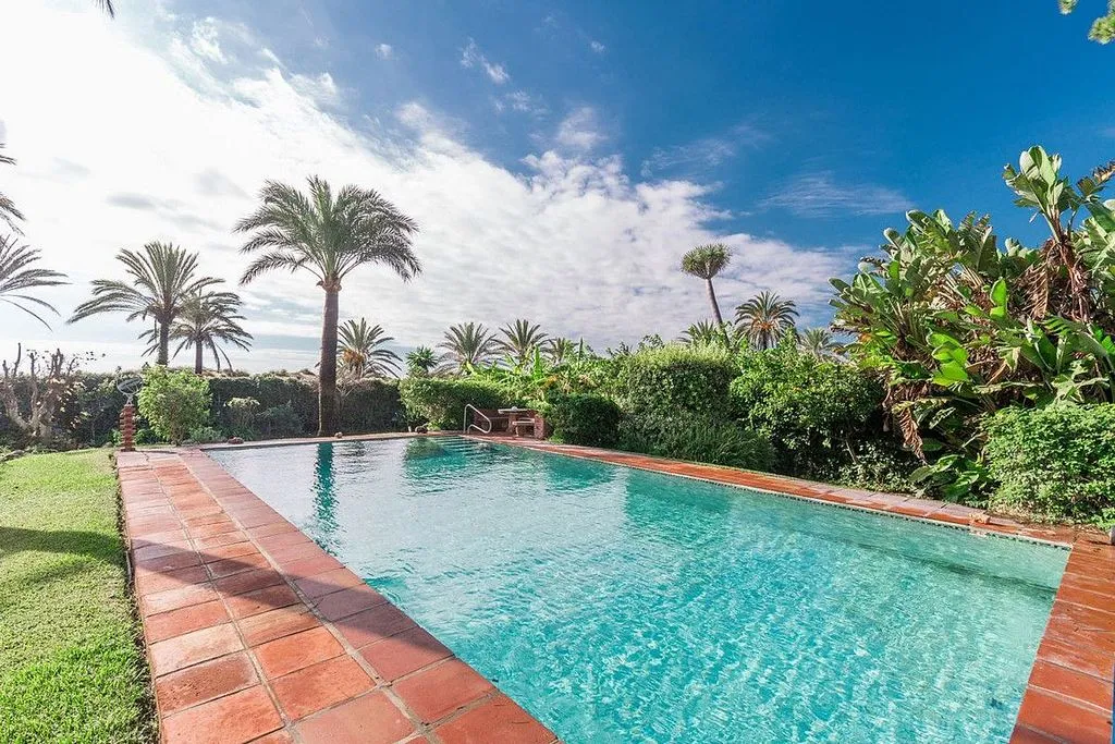 Piscine - Chalet with Pool in Casco Antiguo