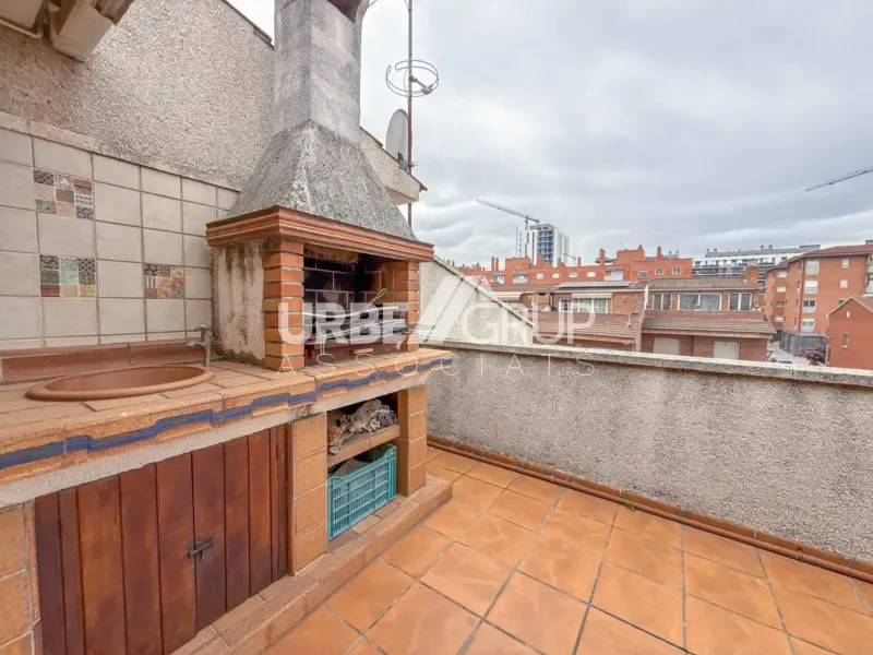 Terrass - Detached Corner House with Multiple Terraces in Martorell