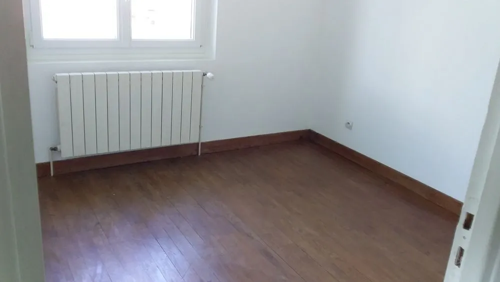 Stanze - 3-Bedroom House in Quiet Village, Oise
