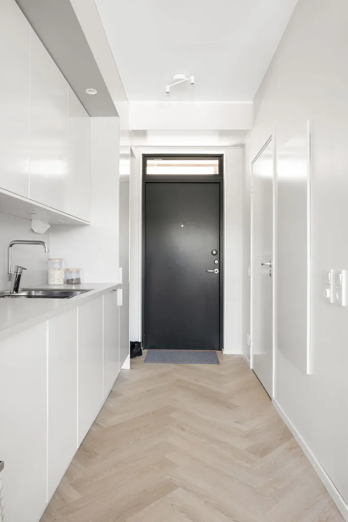 Entrée - Two-Bedroom Flat with Balcony in Central Knivsta