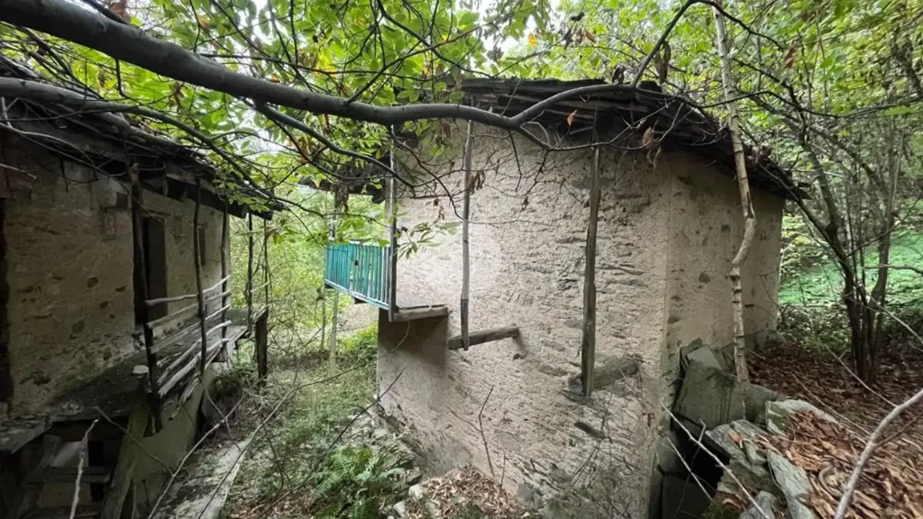 Extérieur - Rustic Property with Forest Land in Bagnolo Piemonte