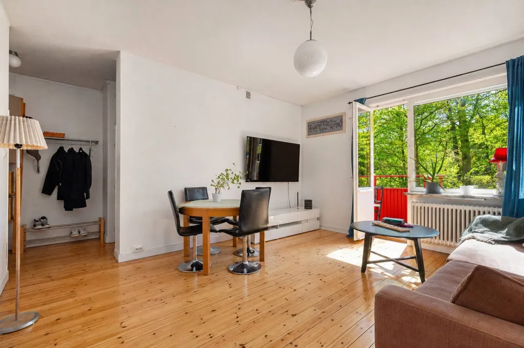 Soggiorno - Charming Two-Bedroom Flat with Balcony in Stockholm