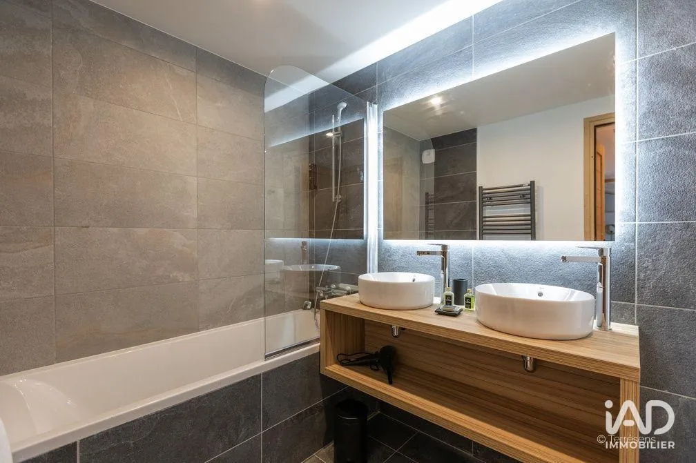 Vannitoad - Duplex Apartment with Ski Access in La Plagne Montalbert