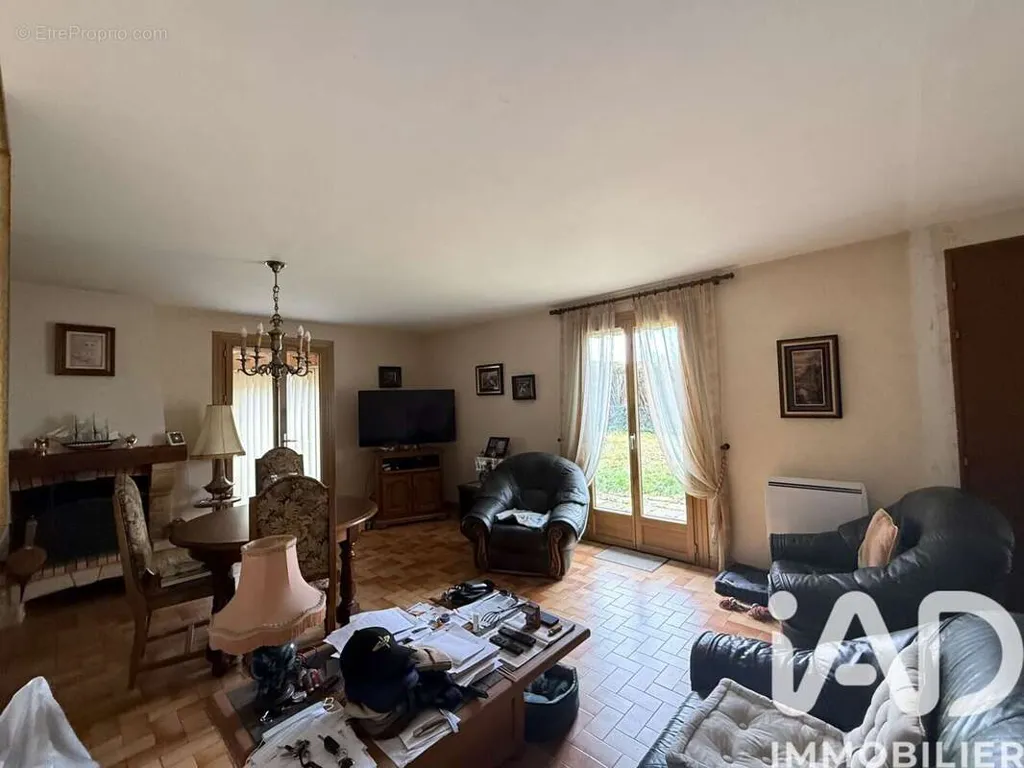 Séjour - Maison de Plain Pied avec Jardin à Condat-sur-Vienne
