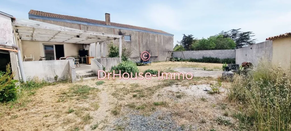 Jardin - Maison en Pierre avec Terrasse à Triaize