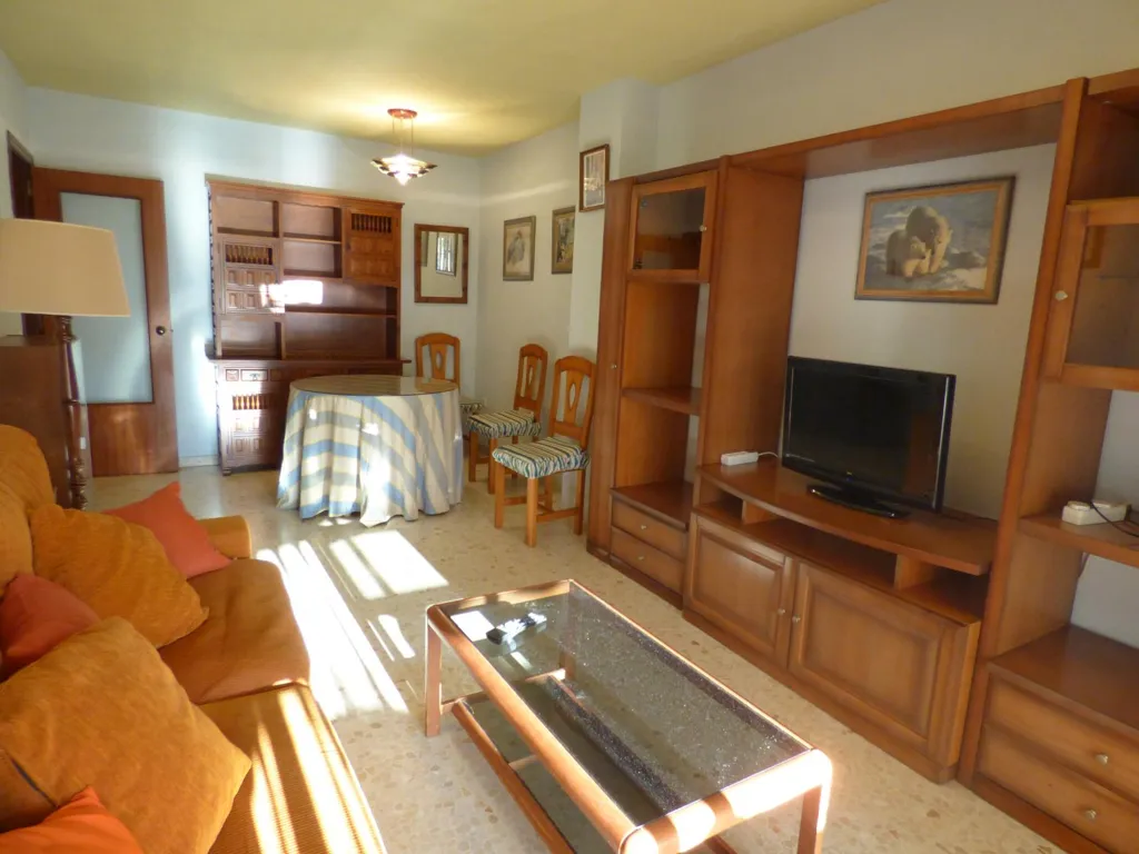 Elutuba - Spacious Flat with Terrace in Torre del Mar
