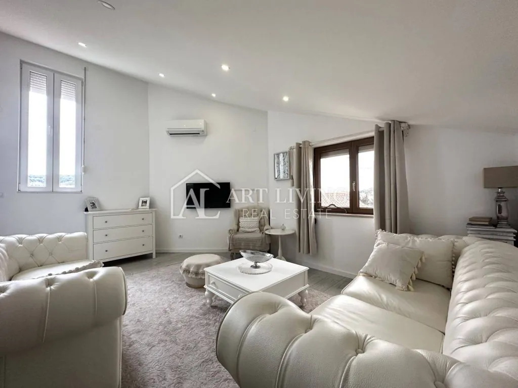 Séjour - Two-Bedroom Apartment with Sea View in Vrsar