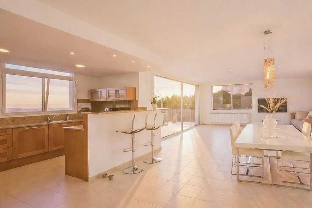 Söögituba - Modern Villa with Sea View in Platja d'Aro