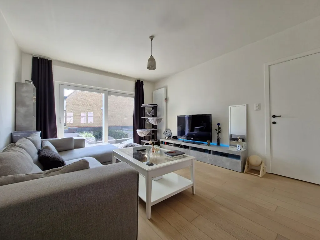 Séjour - Duplex Spacieux avec Deux Chambres en Centre-Ville