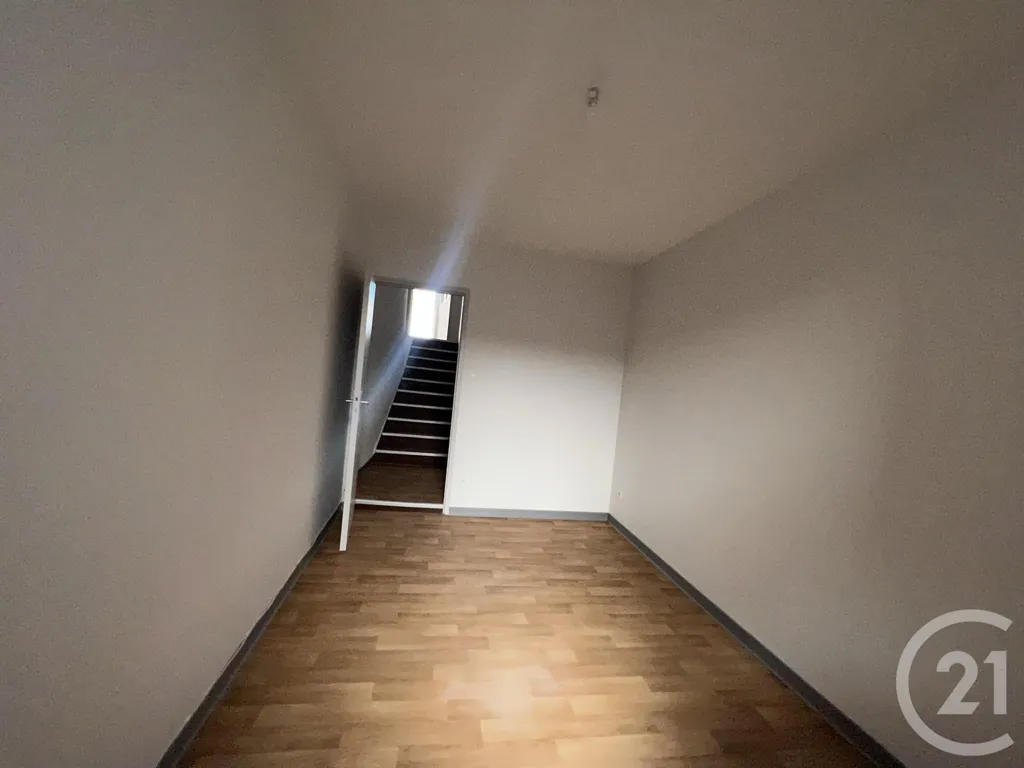 Pièces - Appartement 4 Pièces Centre-Ville à Foix