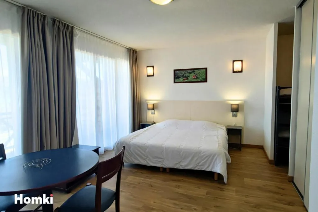 Chambres - Suite Meublée avec Balcon à Pyrénées 2000