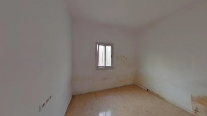 Toad - Apartment with Proximity to Centre in Terrassa
