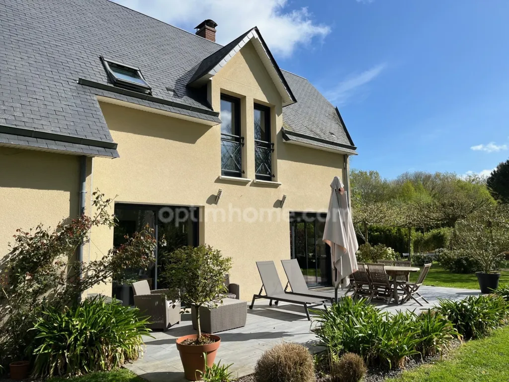Terrace - Contemporary House with Garden in Honfleur Heights