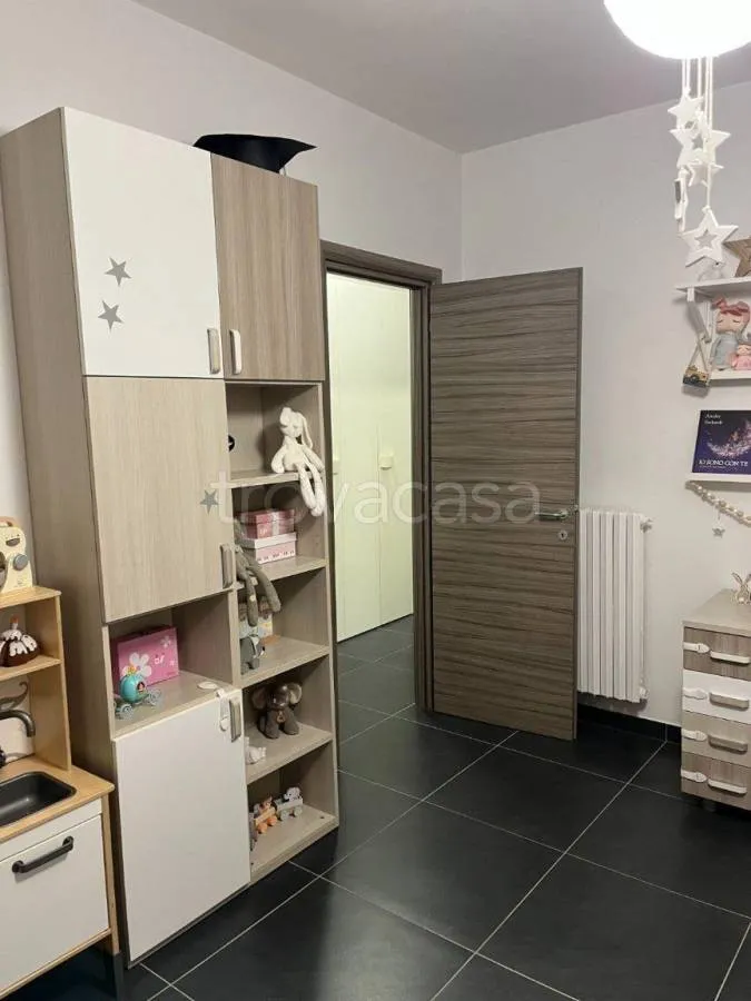 Chambres - Rearranged Apartment with Balcony in Aversa