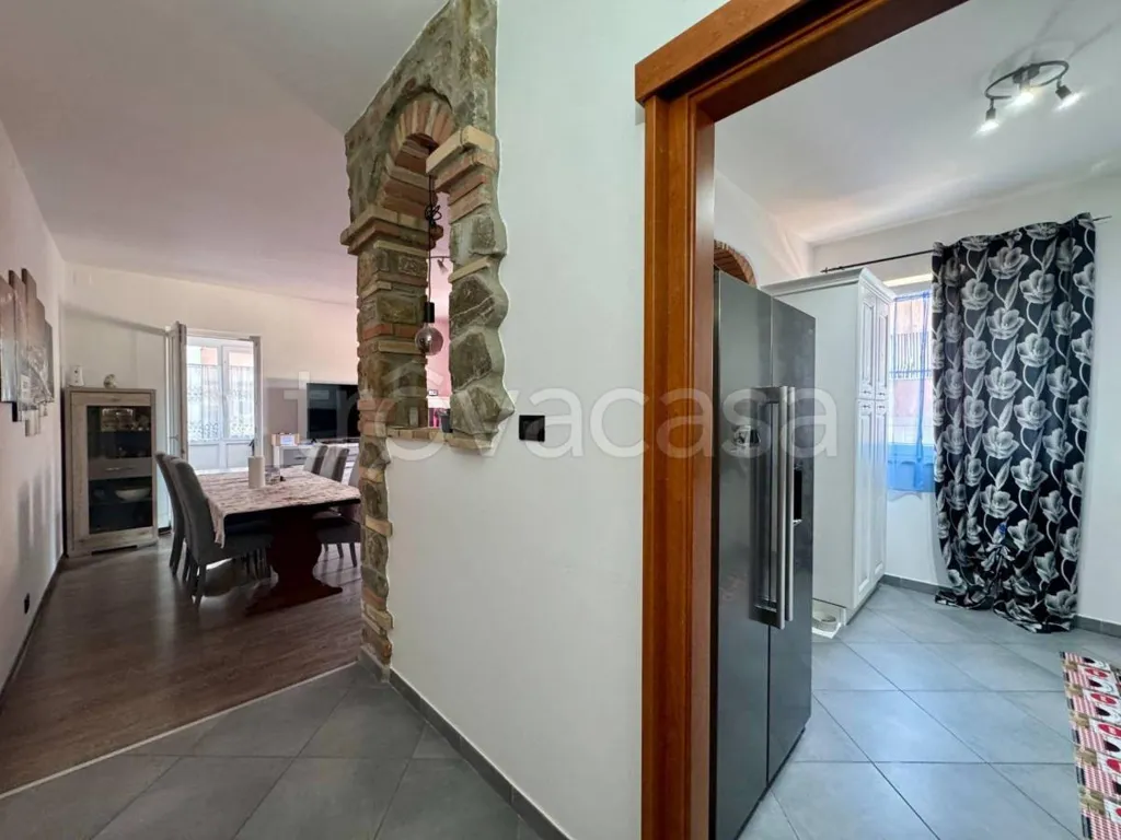 Entrée - Central Triplex with Terrace in Gorizia