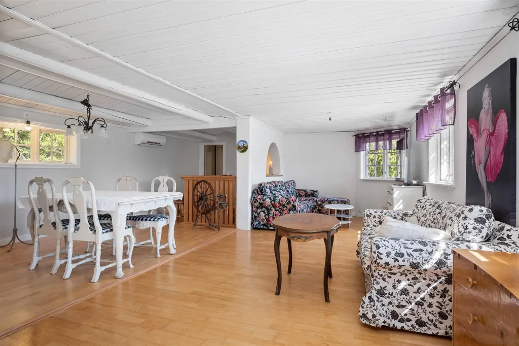 Séjour - Generations Home with Pool in Rural Setting