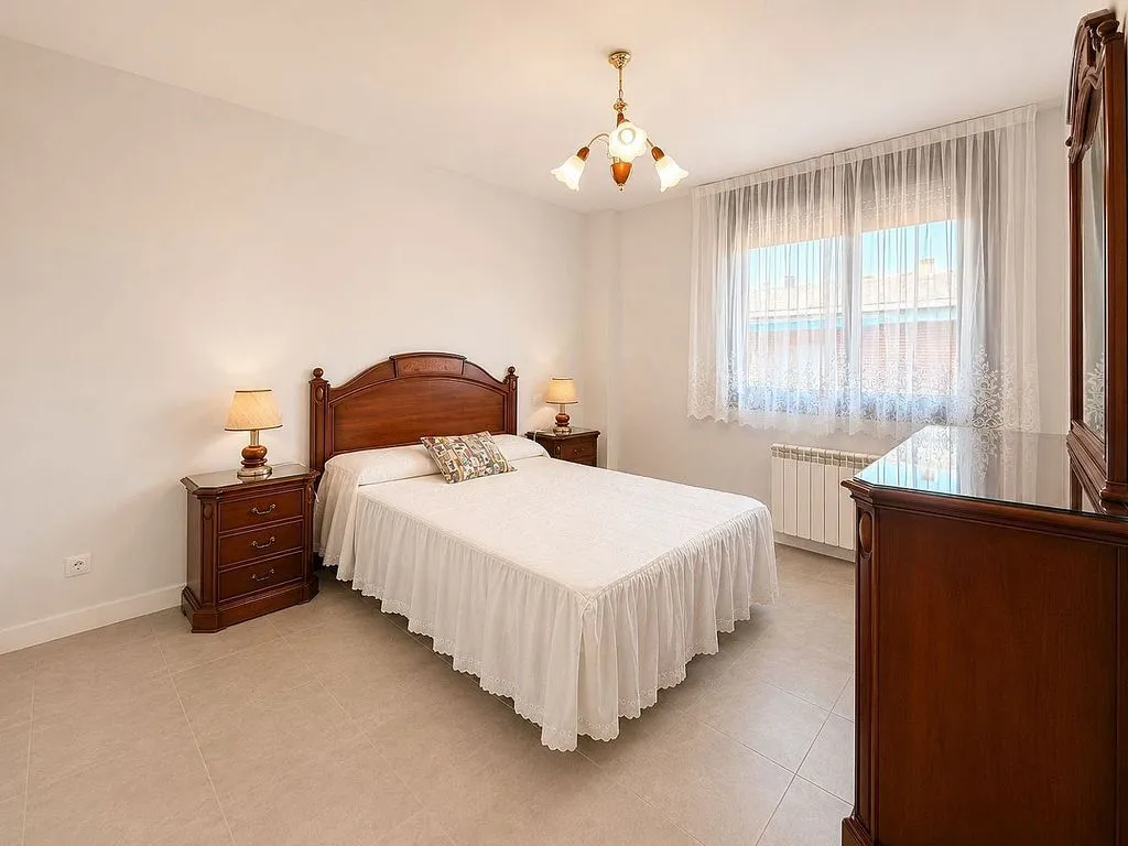 Chambres - Furnished Flat with Garage in Torrelodones Centre