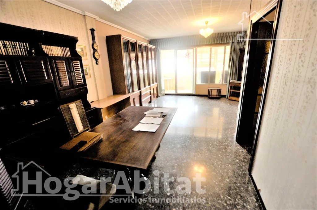 Söögituba - Spacious Apartment with Balcony in Malilla, Valencia