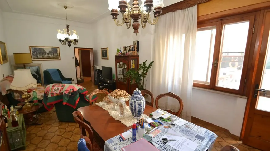 Söögituba - Villa with Seafront Access in Rosignano Solvay