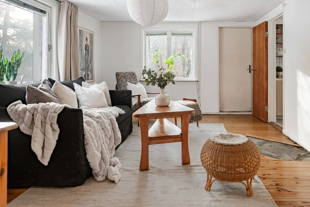 Living Room - Cottage with Guesthouse in Vingåker