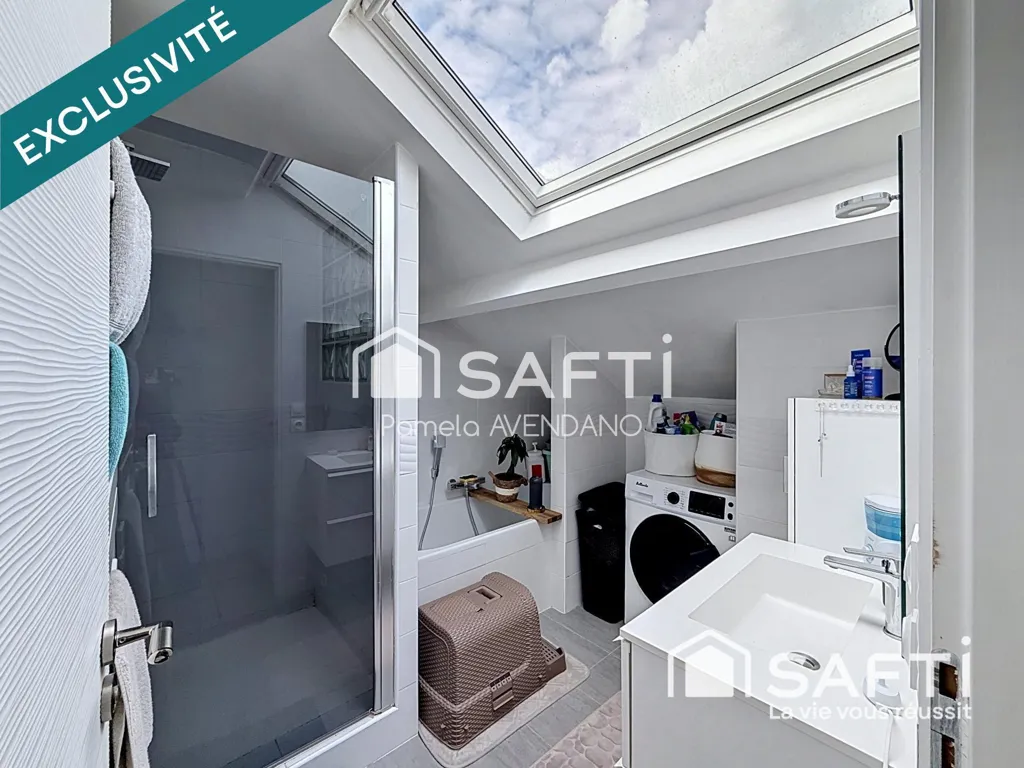 Vannitoad - Modern Flat with Mezzanine in Lésigny
