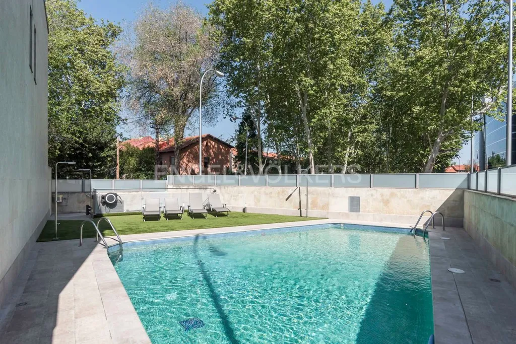 Piscine - Designer Chalet with Jacuzzi in Chamartín
