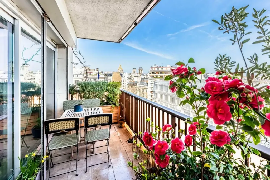 Balcon - Appartement avec Terrasse et Vue Panoramique à Invalides