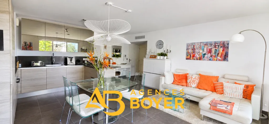 Séjour - Appartement Luxe avec Piscine à Bandol