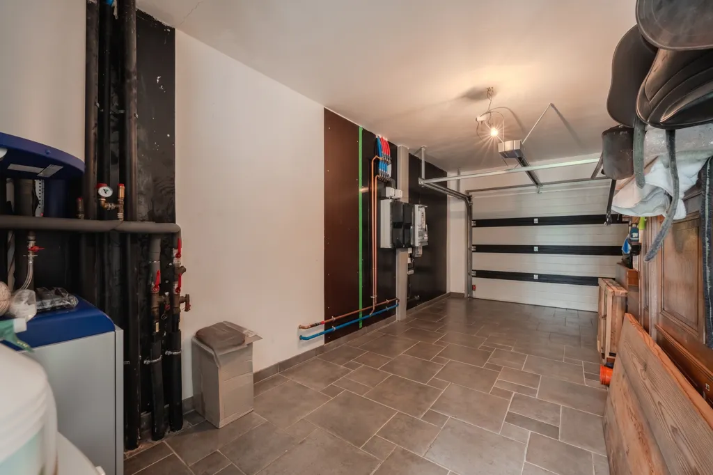 Garage - Energy Efficient House with Garden in Saint-Jean