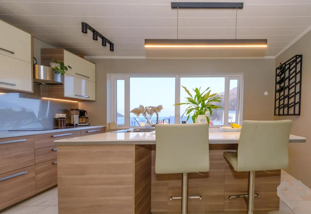 Cucina - Three-Storey House with Unique View in Vestmannaeyjar