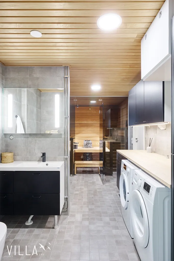 Bagni - Modern Apartment with West-Facing Balcony in Vuores