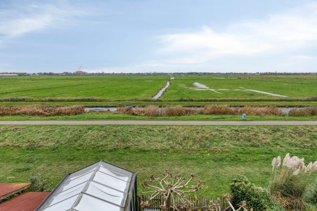 Vue aérienne - Semi-Detached Villa with Waterfront View in Zaandam