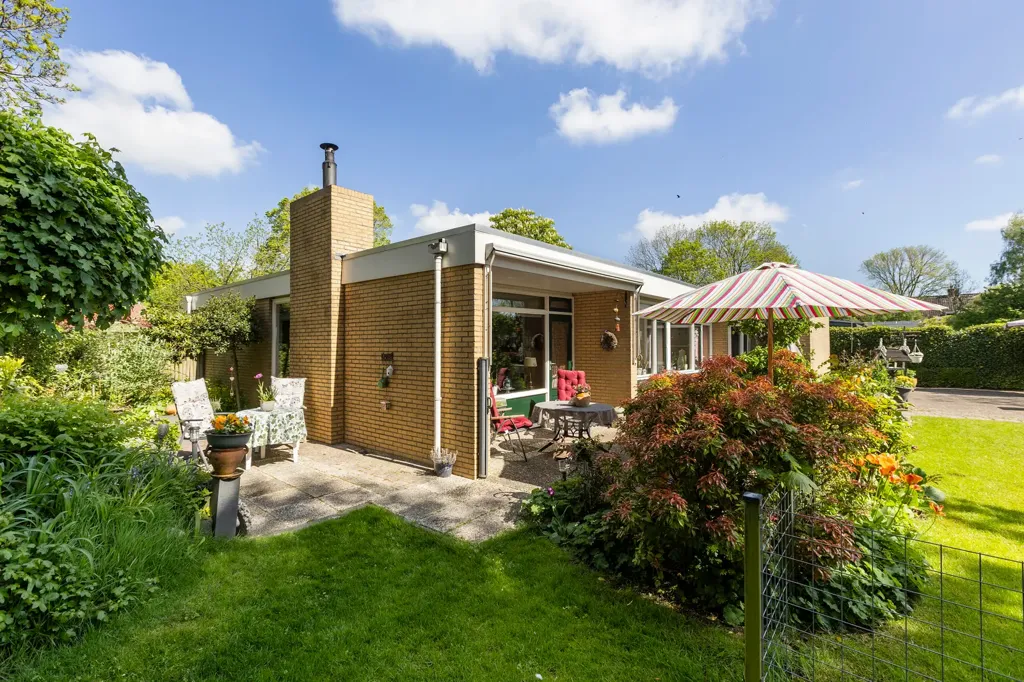 Maison 6 pièces à Ten Boer