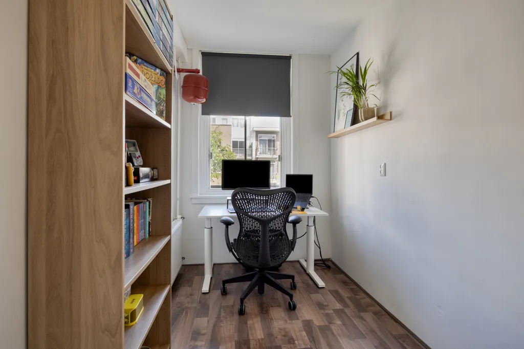 3 magamistoaga korter asukohas Amsterdam