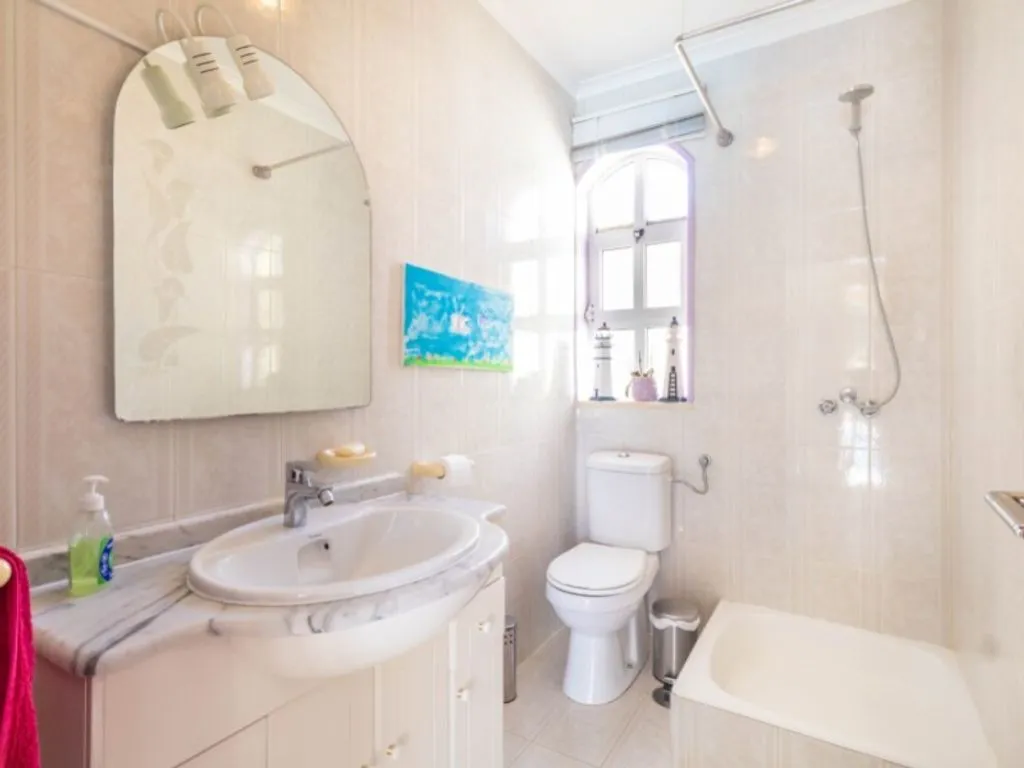 Salles de bain - Luxury Villa with Pool in Alcantarilha