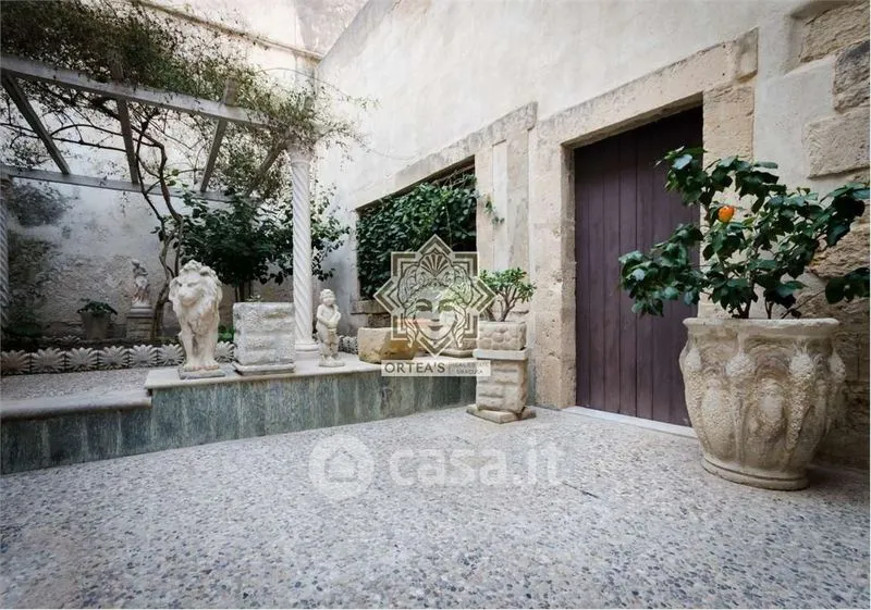 Garden - Rented Duplex with Loggia in Siracusa