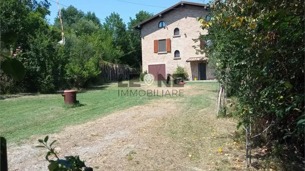 Maison 9 pièces à IT