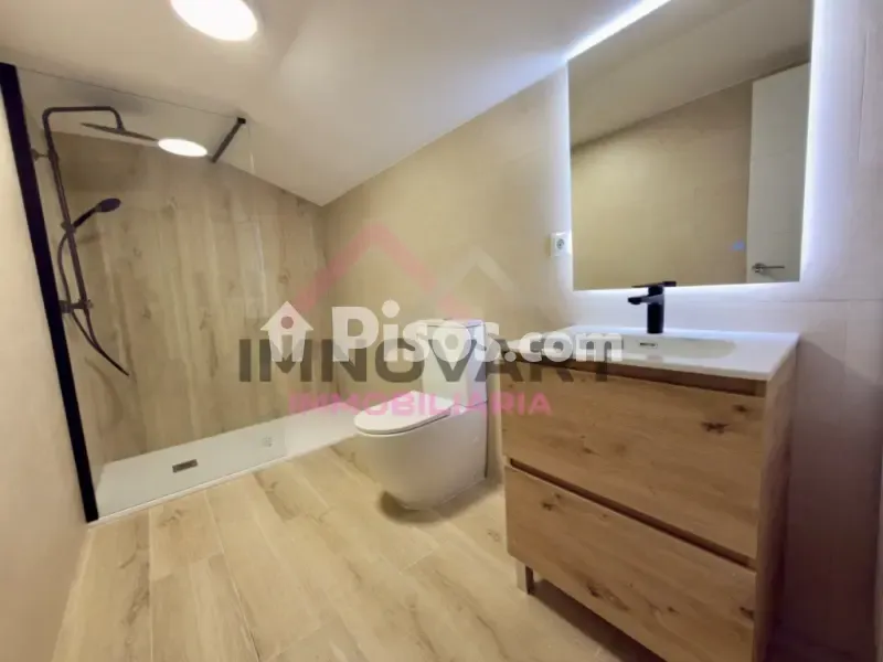 Bagni - Reformated Penthouse with Parking in Encamp
