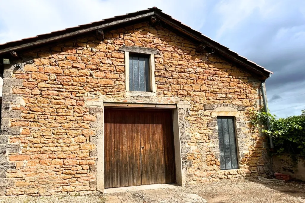 Välivaade - Stone Cottage with Pool in Gleizé