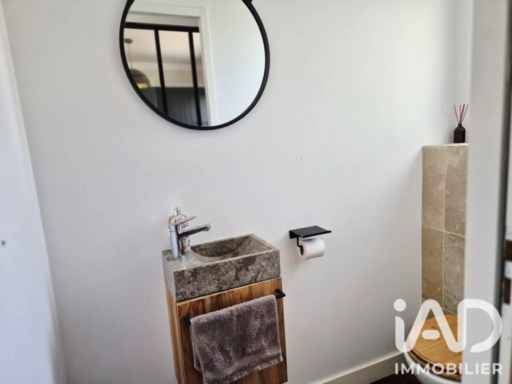 Bathrooms - Recent House with Garden in Perpignan
