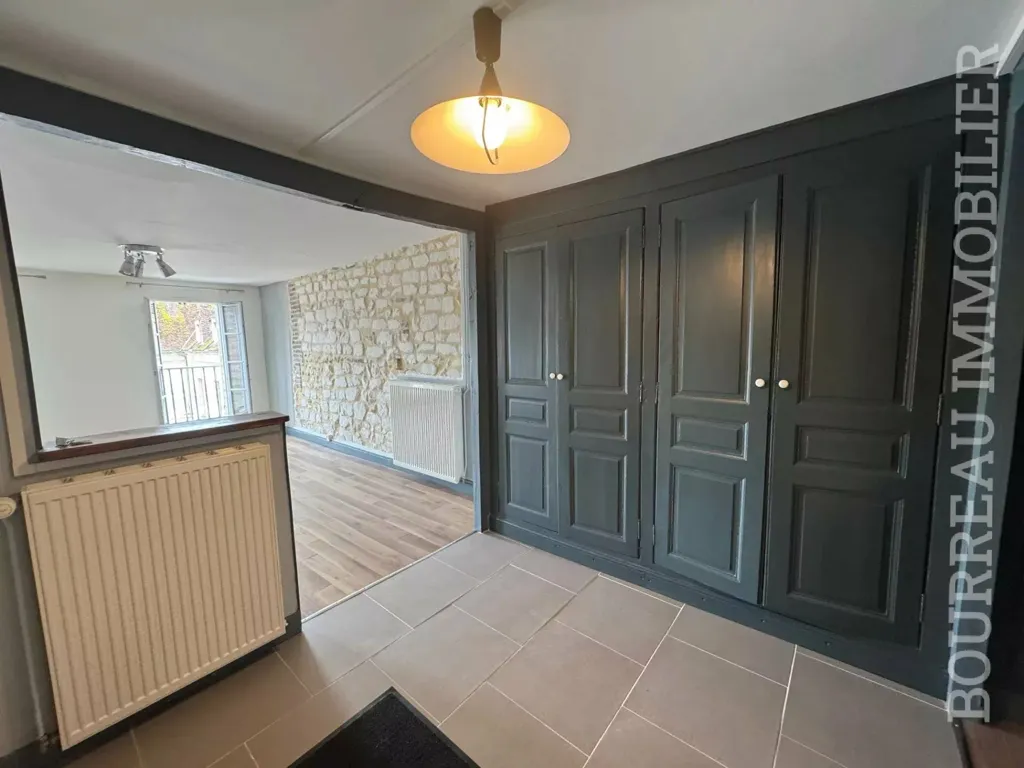 Entrée - Appartement de rez-de-chaussée avec balcon à Joigny
