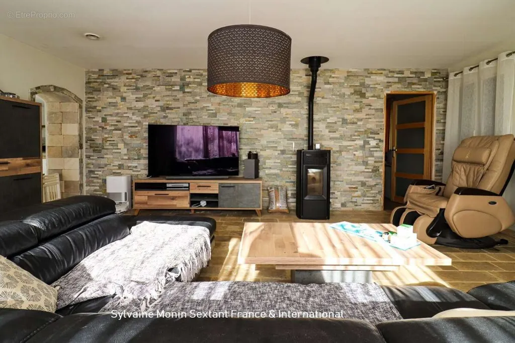 Séjour - Ensemble de 3 Maisons avec 3 Piscines sur 2 Hectares