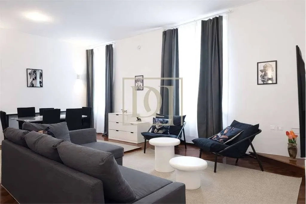 Elutuba - Luxury Apartment with Triple Exposure in Milan