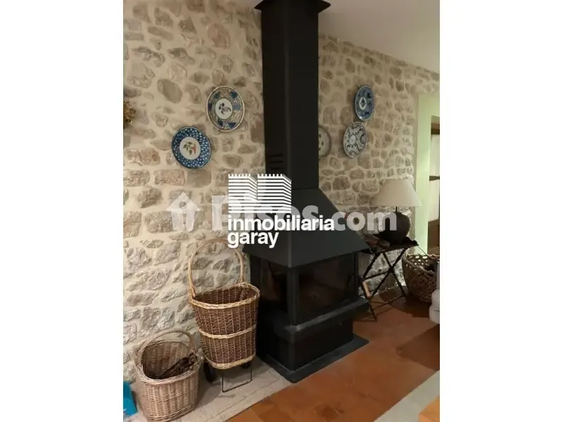 Elutuba - Stately House with Terrace in Torme